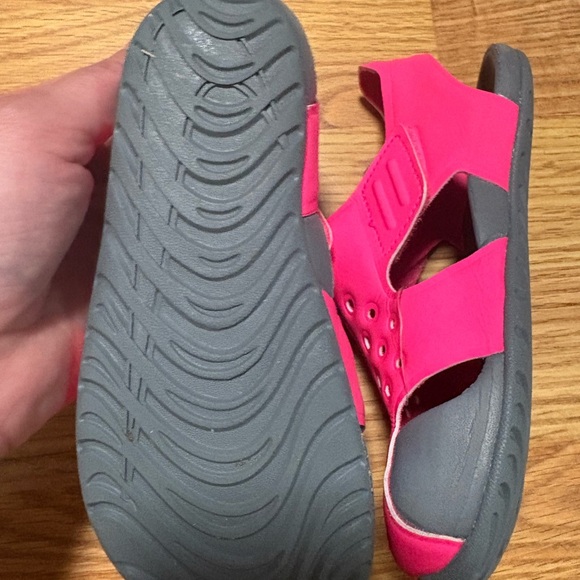 Nike Pink and Gray Sporty Sandals size 10C - Picture 3 of 6